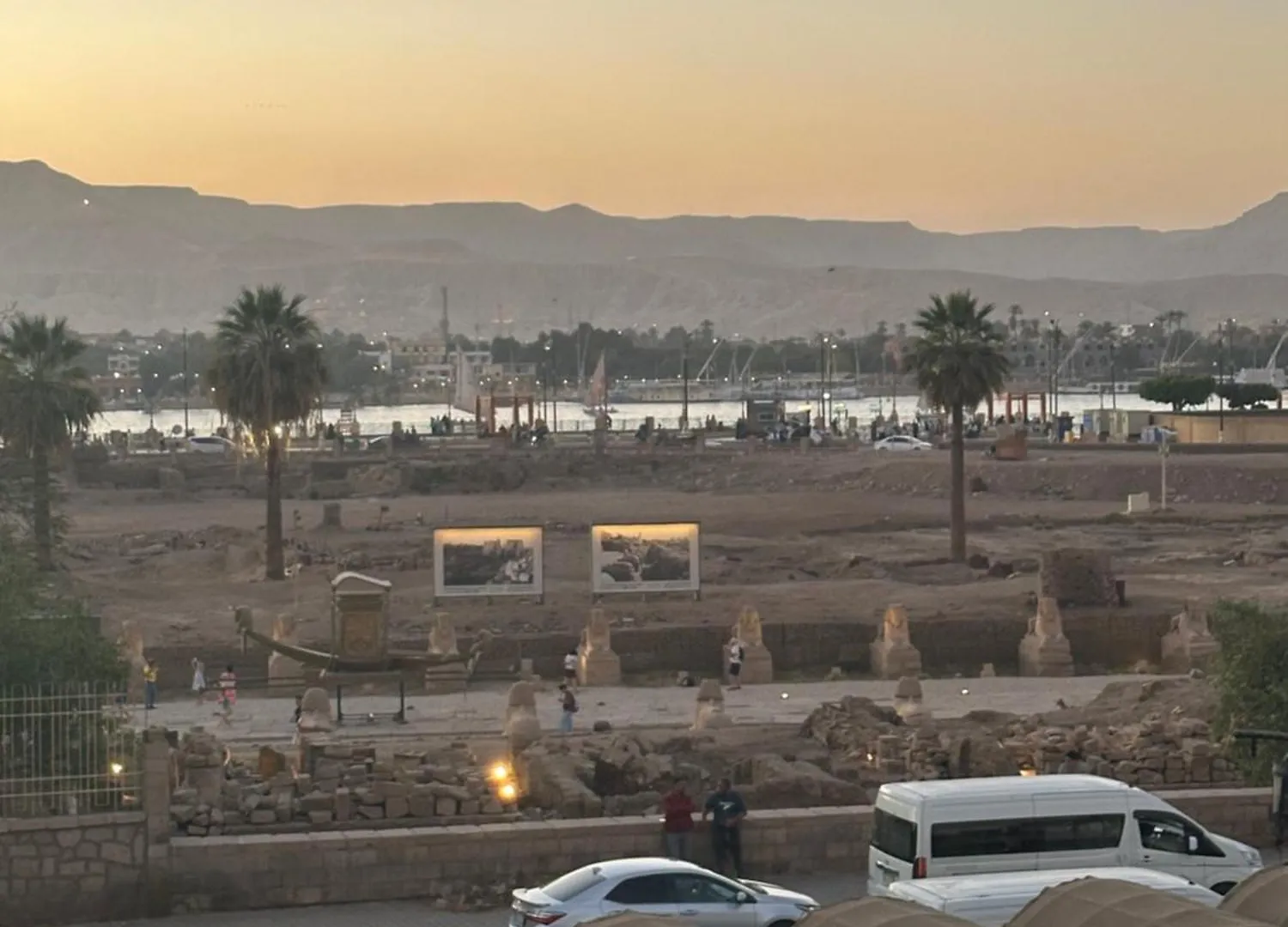 Temple & Nile View Apartment Luxor